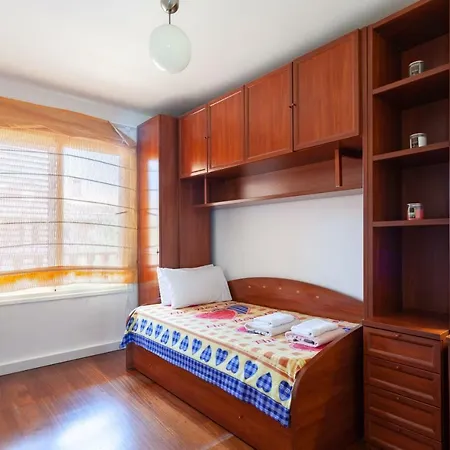 Cozy Townhouse In El Duque Appartement