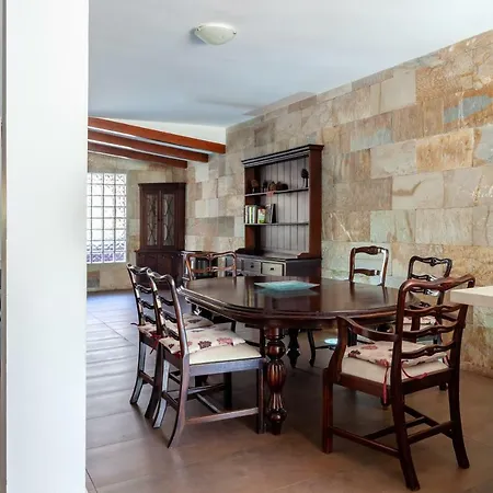 Cozy Townhouse In El Duque