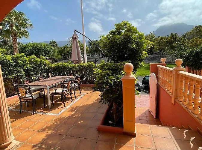 Cozy Townhouse In El Duque