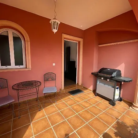 Cozy Townhouse In El Duque